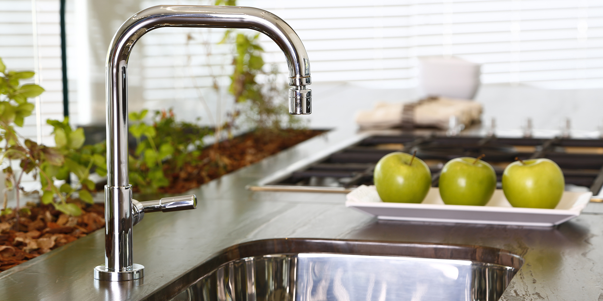 Leia mais sobre o artigo Economia de Água na Cozinha: Escolhendo as Válvulas Certas